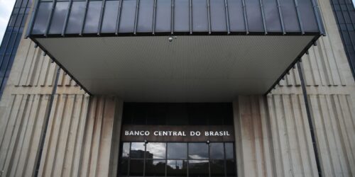 Mercado financeiro reduz para 4,72% previsão de inflação em 2025