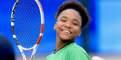 Vitória Miranda é eleita a melhor tenista jovem da temporada 2025