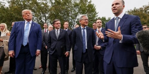 Trump anuncia autorregulação da IA por bigtechs em meio a temor social