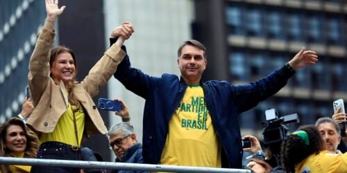Flávio Bolsonaro propõe enxugar Estado e endurecer ações de segurança