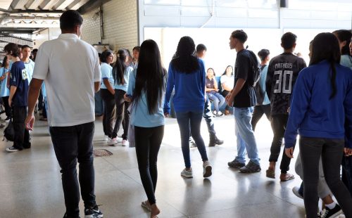 Nascidos em janeiro e fevereiro recebem hoje parcela do Pé-de-Meia