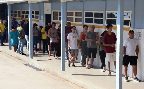 Zanin manda ampliar horário de votação ate às 19h