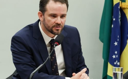 Financiador do filme Dark Horse recebeu dinheiro do crime organizado