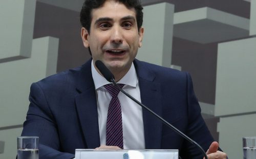 Galípolo vê Brasil mais protegido da volatilidade que outros países