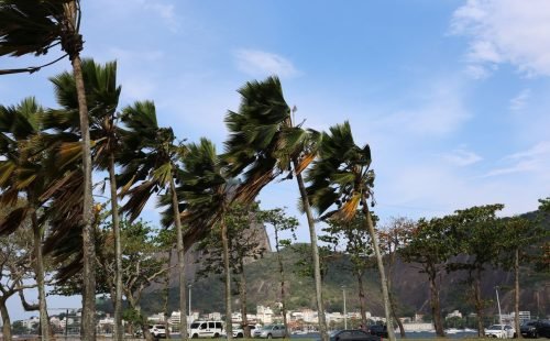 Defesa Civil alerta para ventos fortes na cidade do Rio