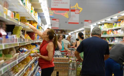 Mercado financeiro reduz previsão da inflação para 4,85%