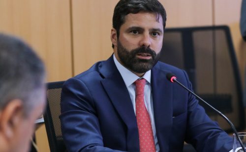 Secretário executivo é nomeado ministro interino da Justiça