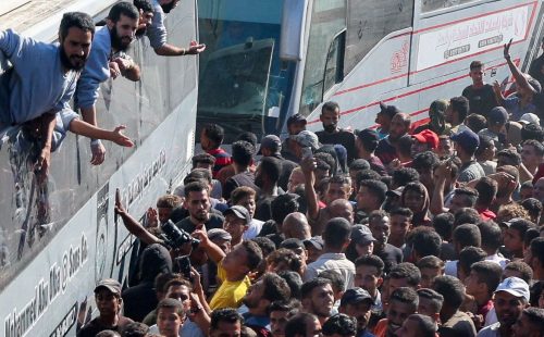 Israel começa a libertar presos palestinos