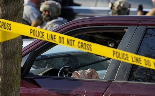 Agente de imigração atira e mata mulher em Minneapolis, nos EUA