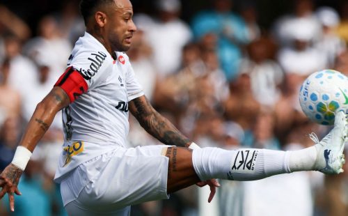 Neymar passa em branco na véspera de última convocação antes da Copa