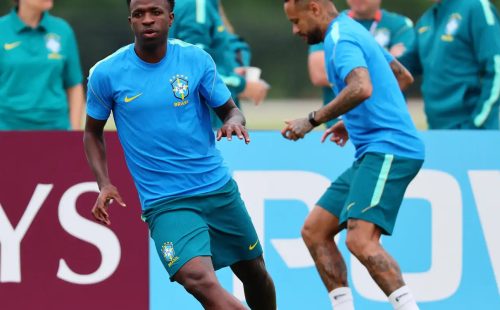Com Neymar de volta, Brasil encara Escócia, velha conhecida em Copas