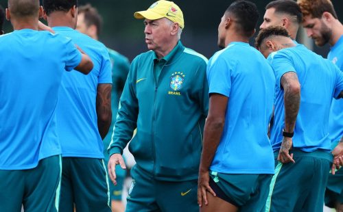 Mau tempo atrasa voo do Brasil para Miami, sede do jogo com a Escócia