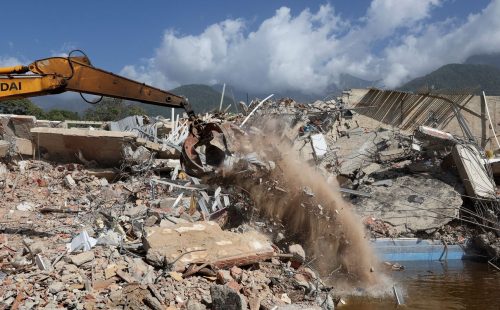 Sobe para 2.595 número de mortos em terremotos na Venezuela