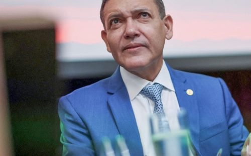 Eleição segue normal e sem sinal de interferência externa, diz Marques