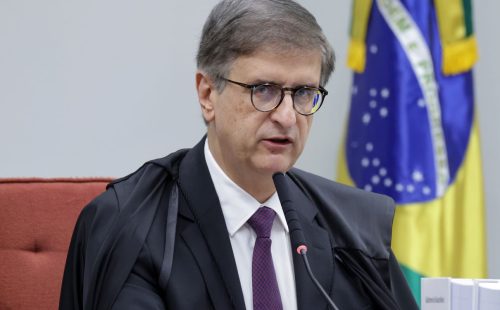 PGR se manifesta contra revisão da condenação de Bolsonaro