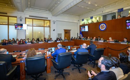 Reunião da OEA sobre Venezuela expõe divisão política no continente