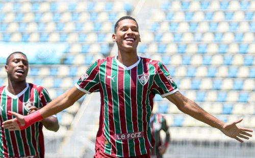 Primeira fase chega ao fim e 16 jogos abrem mata-mata da Copinha