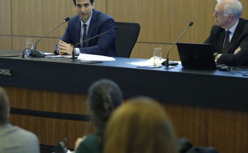 Galípolo: BC tem margem para avaliar impactos da guerra sobre o Brasil