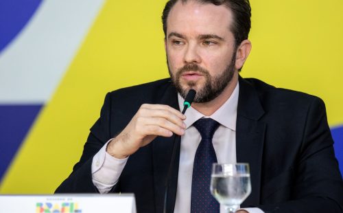 Proposta de subsídio ao diesel importado tem adesão de 25 estados