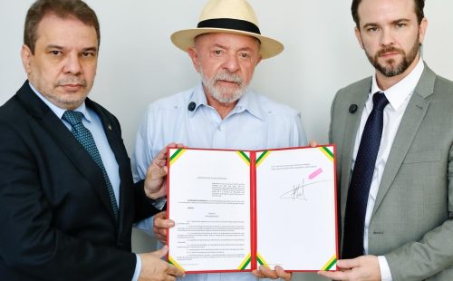 Lula assina decreto que prevê bloqueio de recursos de bets ilegais