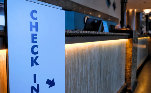 Com check-in digital, hóspede pode chegar a hotel com ficha preenchida