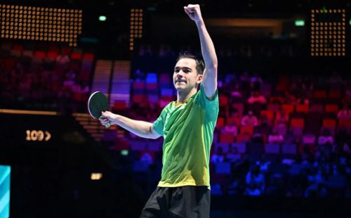 Calderano derrota francês e fica a 2 vitórias do bi na Copa do Mundo