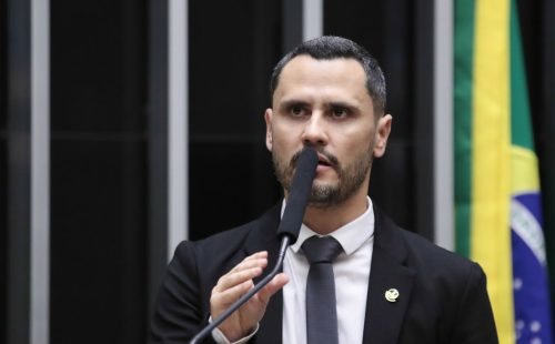 Cleitinho Azevedo é eleito governador de Minas Gerais no primeiro turn