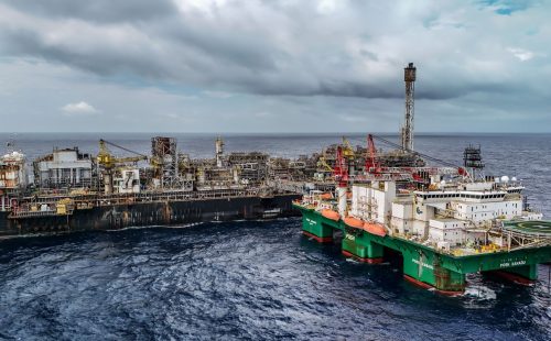 Imposto de 12% sobre exportação de petróleo é estendido por 60 dias