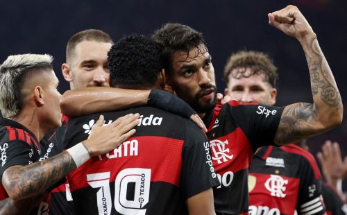 Flamengo reage e vence Santos de virada por 3 a 1 no Brasileirão