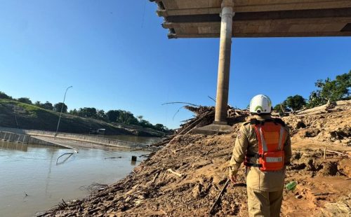 Ponte de R$ 36 milhões desaba e deixa quatro feridos no Acre