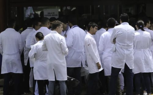 Concurso para área médica de hospitais universitários será no domingo