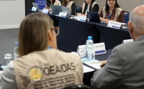 Observadores internacionais chegam ao Brasil para monitorar eleições