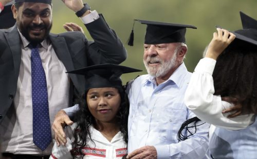 Governo anuncia ampliação da Rede Nacional de Cursinhos Populares
