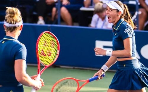De olho na liderança: dupla de Stefani vence estreia no WTA de Wuhan