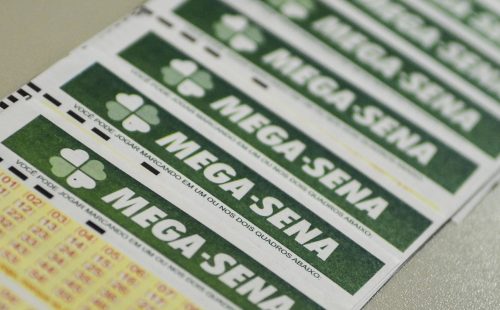Mega-Sena acumula para R$ 100 milhões