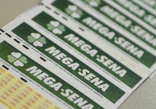 Mega-Sena acumula para R$ 100 milhões