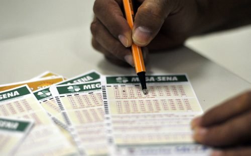 Mega-Sena acumula para R$ 170 milhões; confira os números sorteados