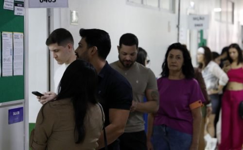 TSE: dados sobre comparecimento de eleitores estão em processamento