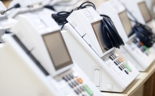 Eleição e inteligência artificial é o tema do Caminhos da Reportagem