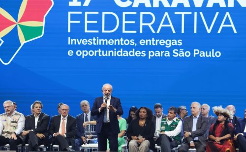 Lula questiona BC sobre corte da Selic: "esperava pelo menos 0,5%"