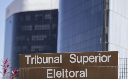 TSE empossa dois ministros indicados por Lula