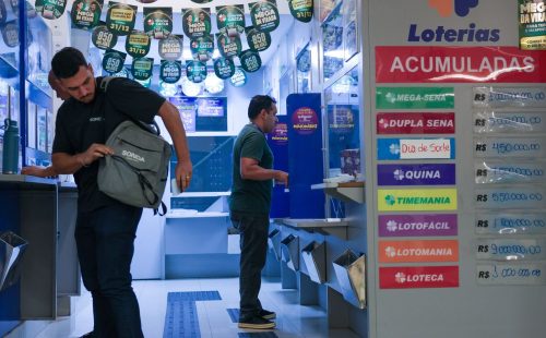 Mega-Sena acumula e prêmio principal vai para R$ 50 milhões