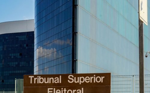 TSE forma maioria para manter retirada de posts sobre Nossa Senhora