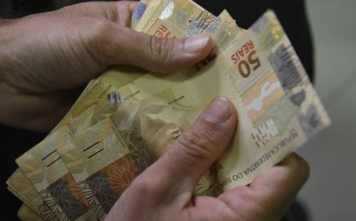 Caixa libera dinheiro de antigo fundo PIS/Pasep; veja como sacar