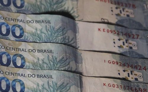 Dívida Pública sobe 1,44% em abril e supera R$ 7,6 tri