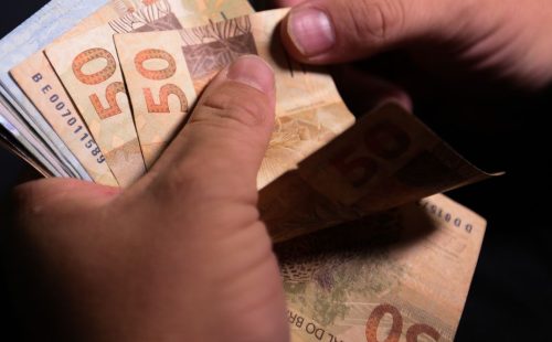 Caixa começa a pagar Bolsa Família de junho