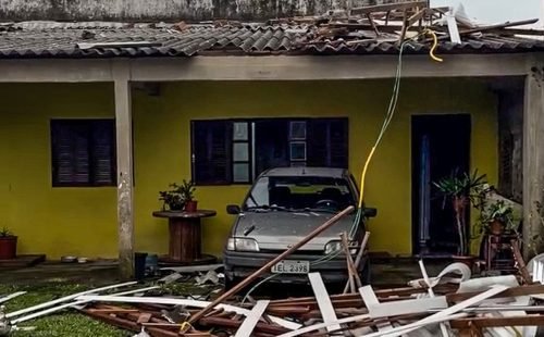 Quatro pessoas estão desaparecidas no RS após temporal