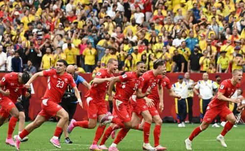 Suíça bate Colômbia nos pênaltis e avança às quartas após 72 anos