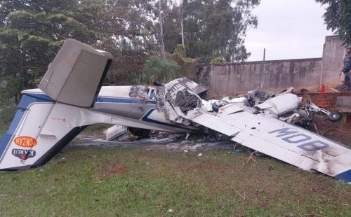 Queda de bimotor deixa dois mortos em Marília, interior de São Paulo